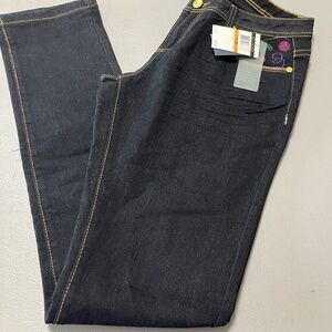 NWT  Coogi Embroidered Dark Wash Denim slim Jeans Women’s size 7/8